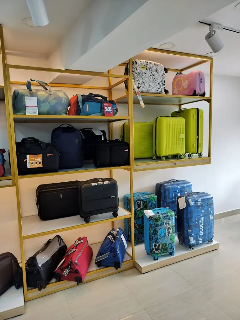 AMERICAN TOURISTER